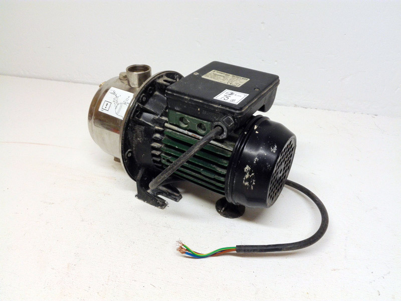 bomba agua saci 80l-1min metal 220v 18.5x31x18 1u